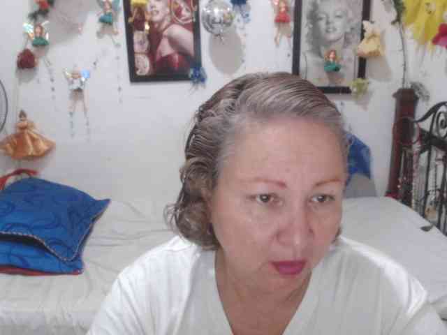LADYQUEEN520