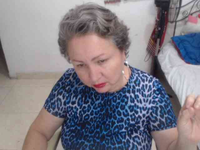 LADYQUEEN520