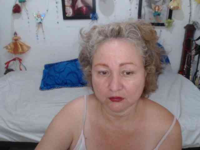 LADYQUEEN520