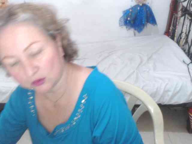 LADYQUEEN520
