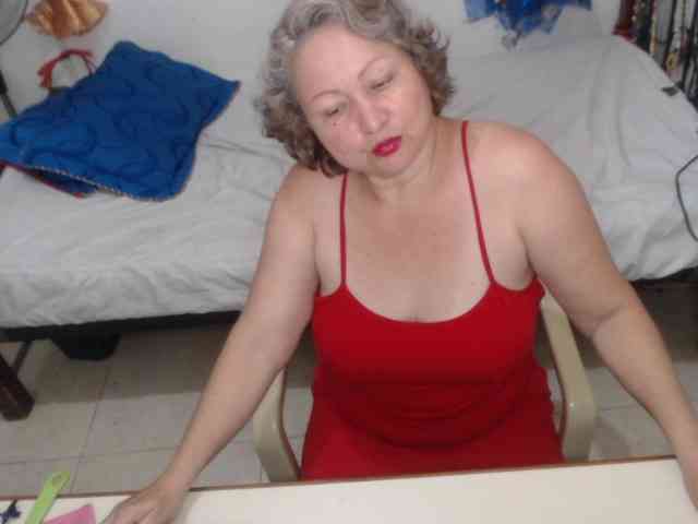 LADYQUEEN520