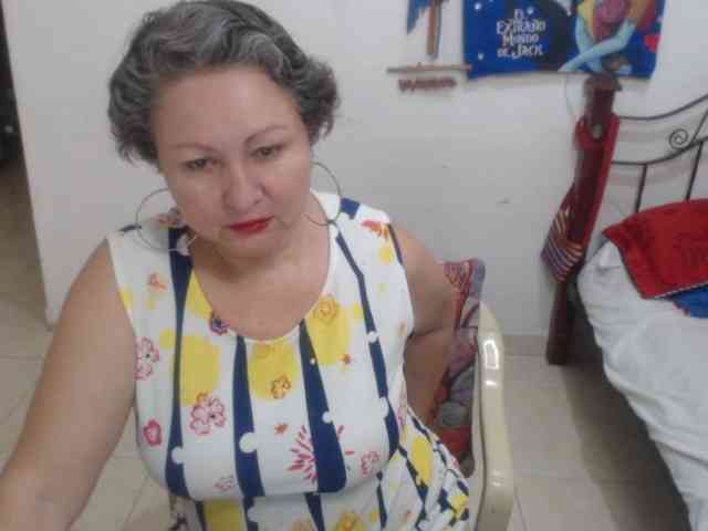 LADYQUEEN520