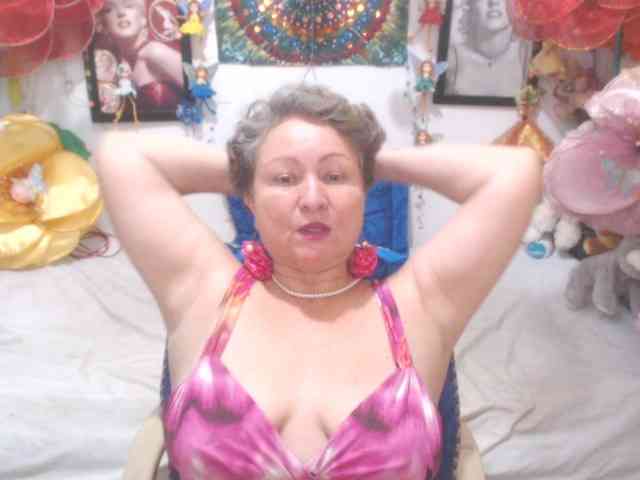 LADYQUEEN520