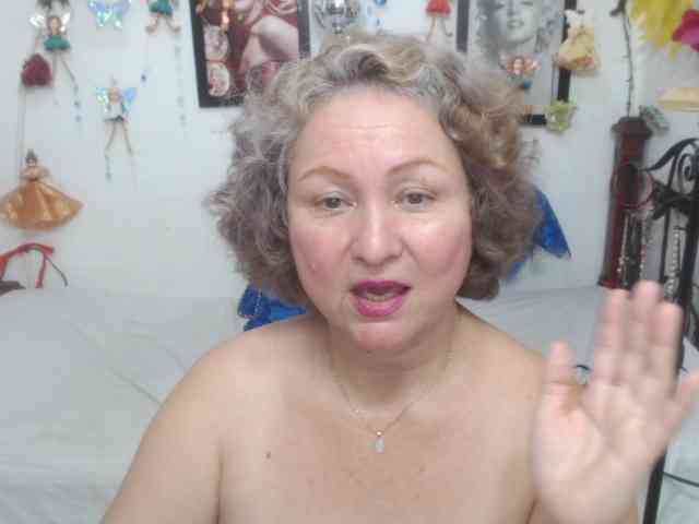 LADYQUEEN520