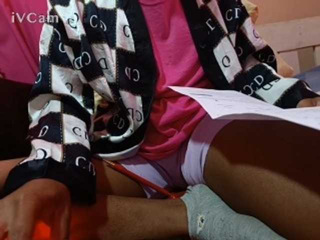 Missaudreys live cam on BongaCams
