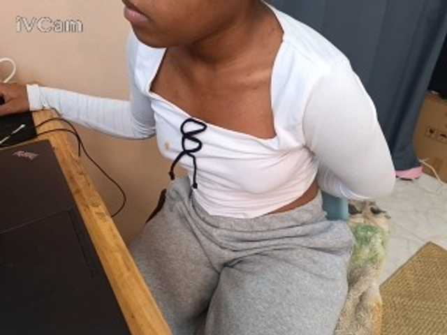 Missaudreys live cam preview