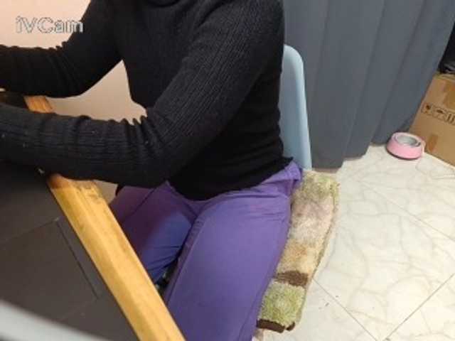 le modèle Missaudreys est en webcam porno dans un show sur le site bongacams, il possède les tags suivants: Ebony,Brunette,Trimmed