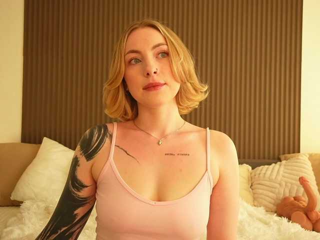 TouchMyAss live cam on BongaCams
