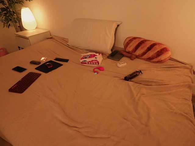 TouchMyAss's BongaCams show and profile