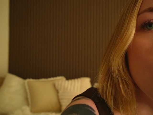 peach_in_stockings live webcam show