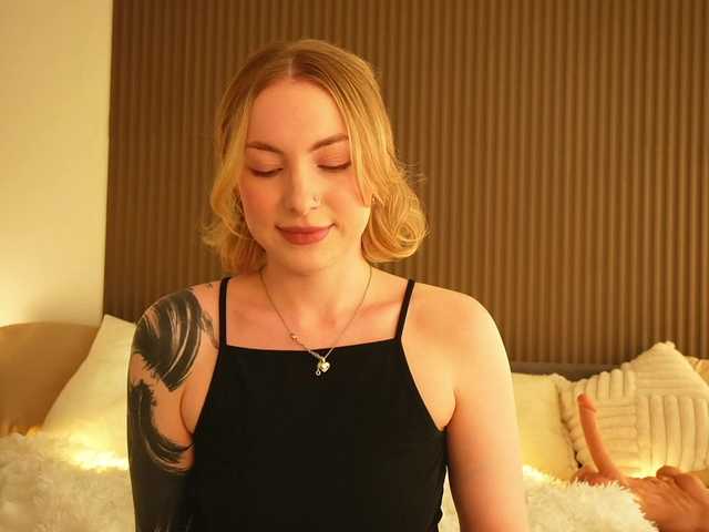 TouchMyAss live webcam show