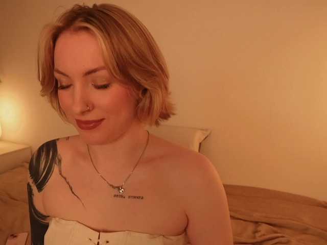 TouchMyAss's BongaCams show and profile