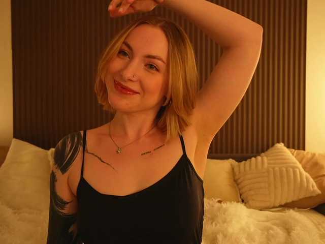 TouchMyAss live webcam show