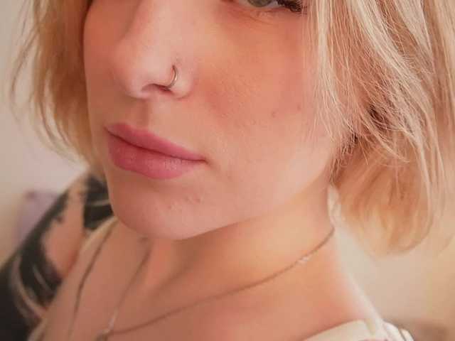 TouchMyAss's BongaCams show and profile