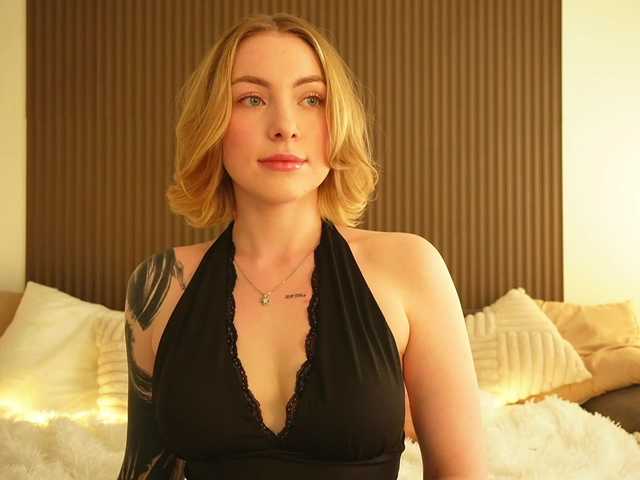TouchMyAss live webcam show