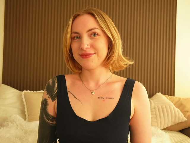 TouchMyAss live webcam show