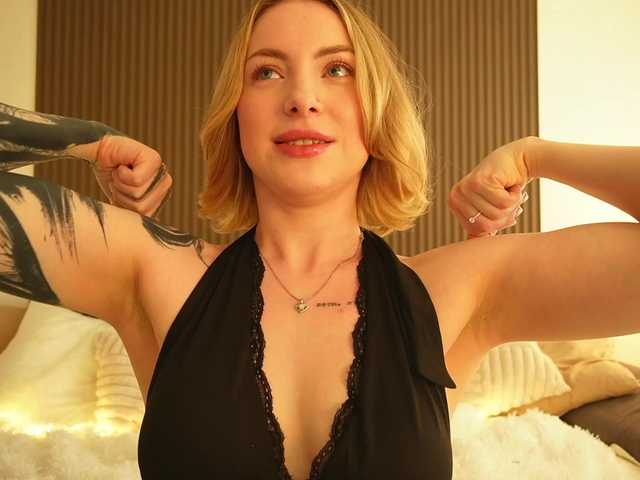 TouchMyAss live webcam show