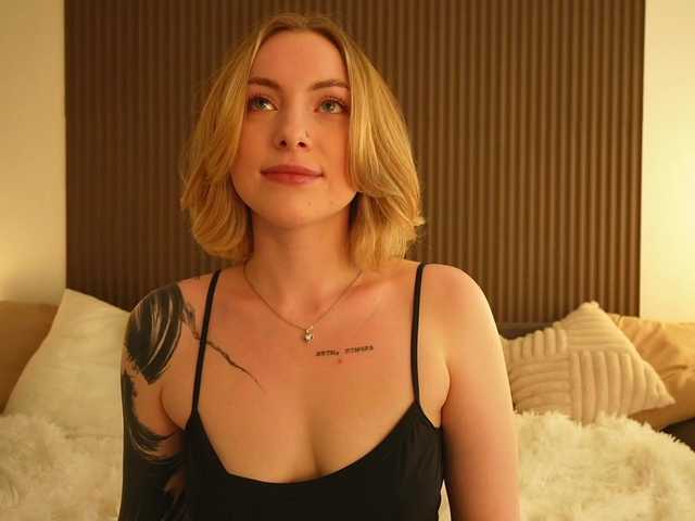 TouchMyAss Nude Live Sex Shows