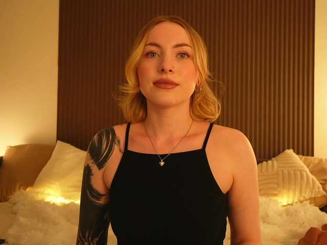 TouchMyAss live webcam show
