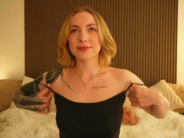 TouchMyAss live webcam show