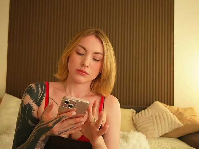 peach_in_stockings live webcam show