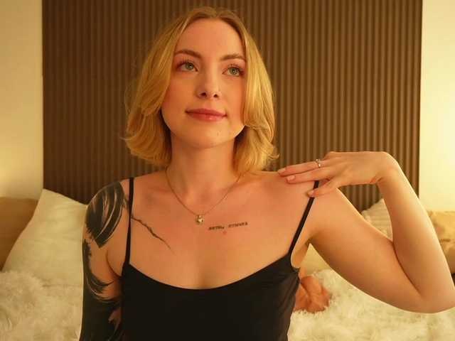 TouchMyAss live webcam show