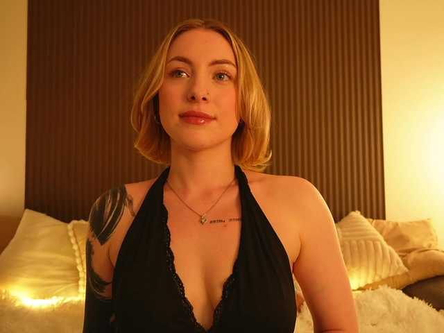 TouchMyAss live webcam show