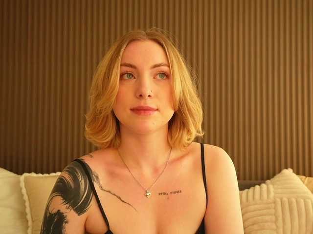 TouchMyAss live webcam show