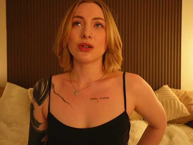 TouchMyAss live webcam show