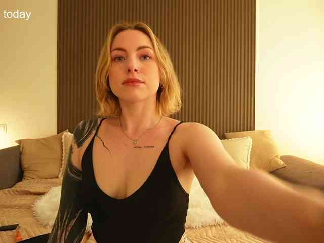 TouchMyAss Sex Cam Show