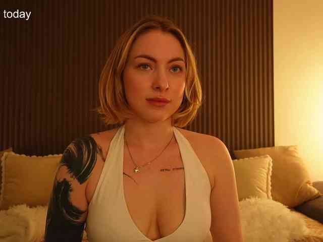 TouchMyAss Sex Cam Show