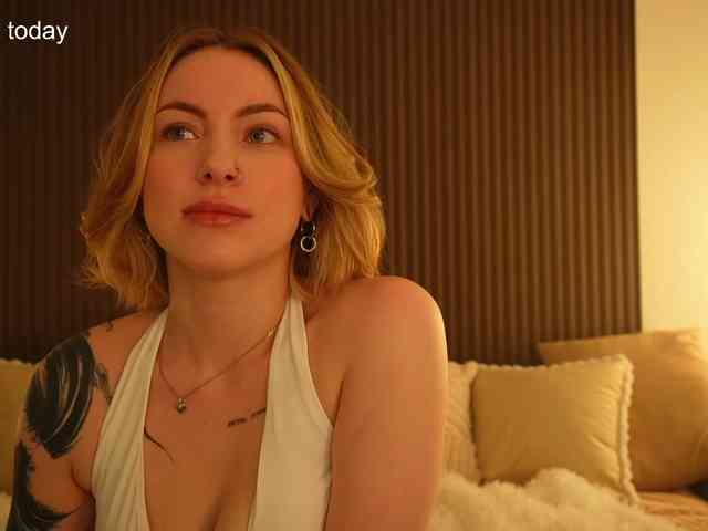 TouchMyAss Sex Cam Show