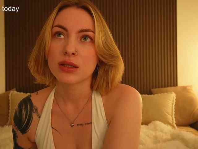 TouchMyAss Sex Cam Show