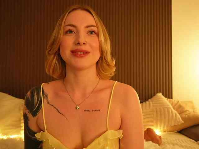 peach_in_stockings webcam