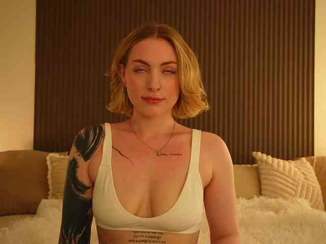 TouchMyAss Sex Cam Show