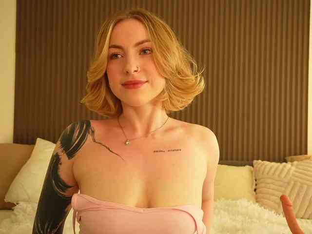 peach_in_stockings webcam