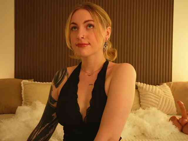 peach_in_stockings webcam