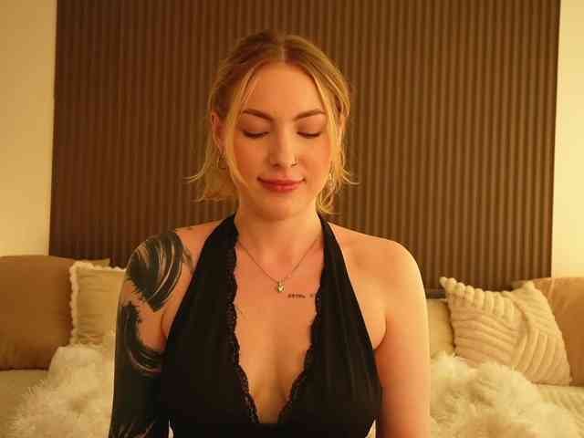 peach_in_stockings webcam
