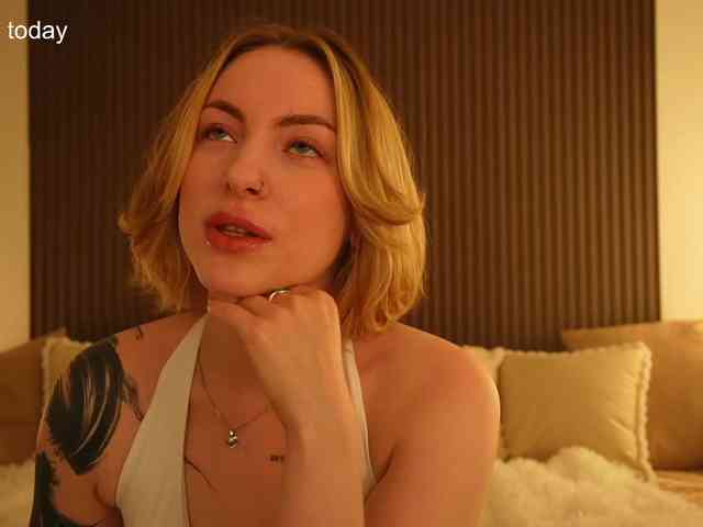 TouchMyAss Sex Cam Show