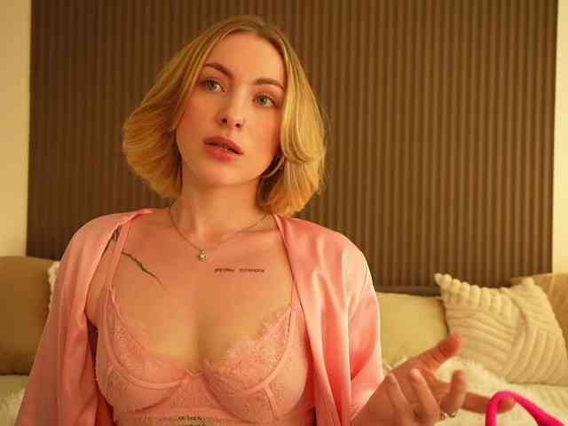 TouchMyAss Sex Cam Show
