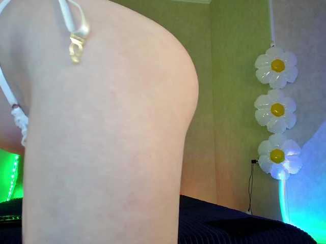 Rosea live cam on BongaCams