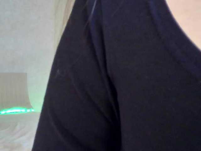 Rosea's BongaCams show and profile