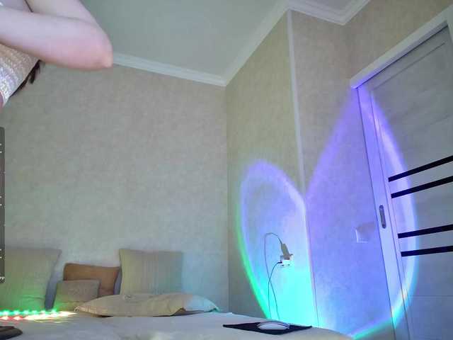 Rosea live cam on BongaCams
