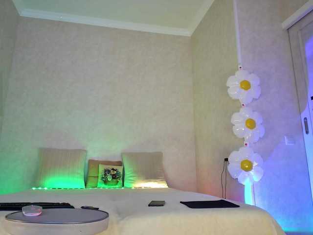 Rosea live cam on BongaCams