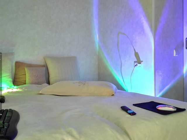 Rosea live cam on BongaCams
