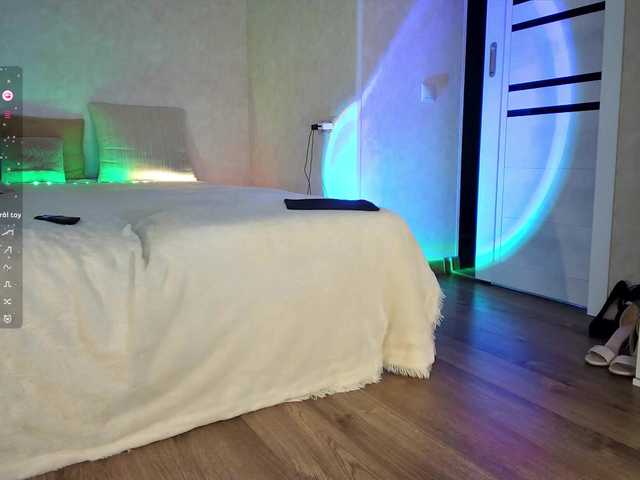 Rosea live cam on BongaCams