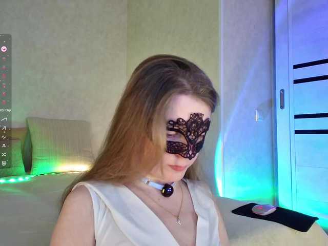 Rosea live cam on BongaCams