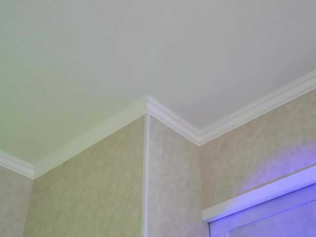 Rosea's BongaCams show and profile