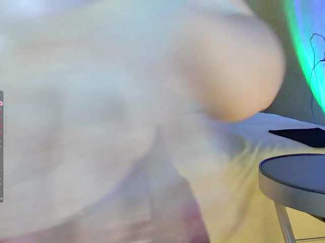 Rosea live webcam show