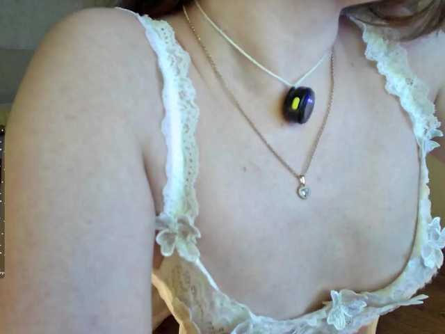 Rosea live webcam show